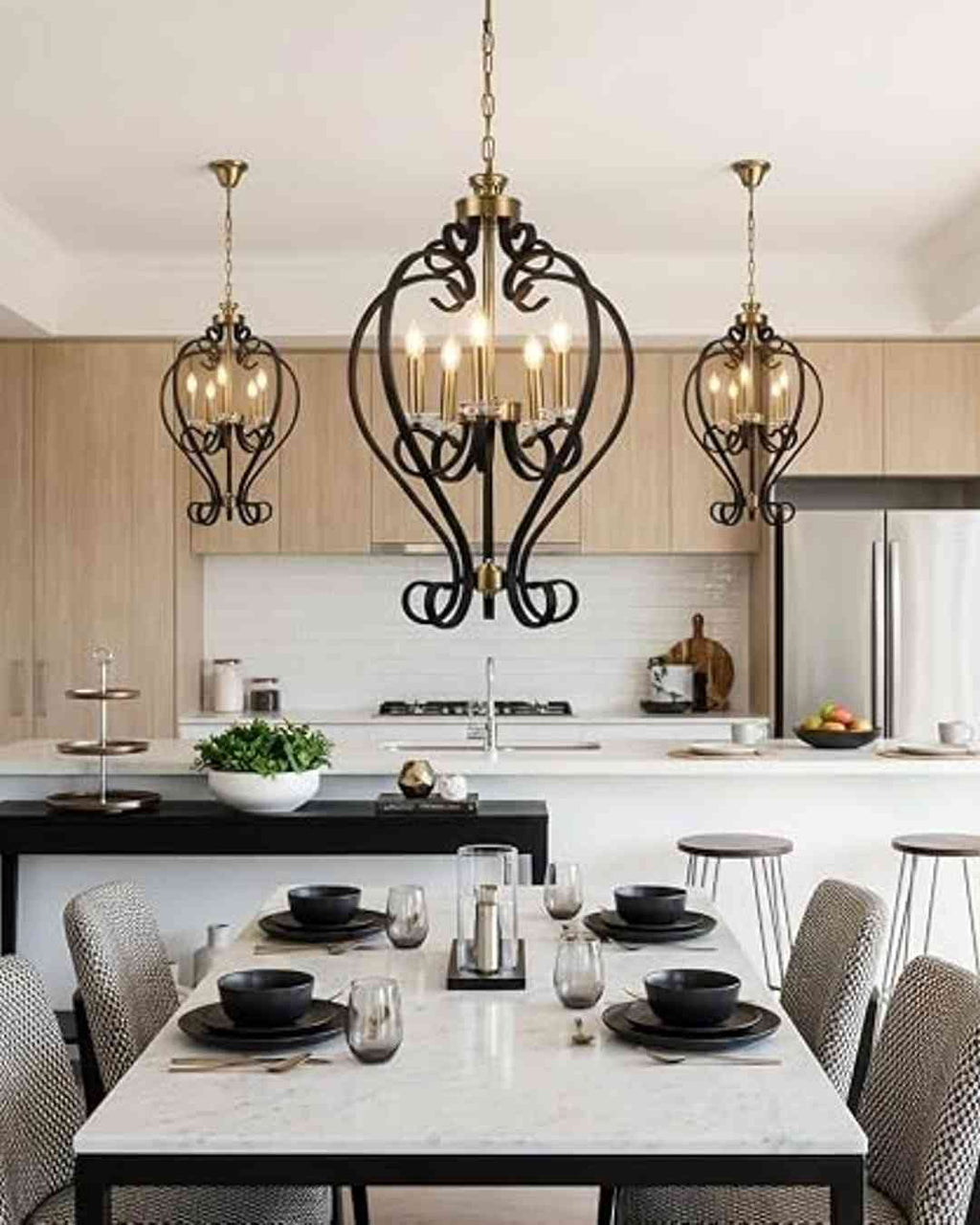(TLD) 5-Light Black and Antique Brass Vintage Hanging Light
