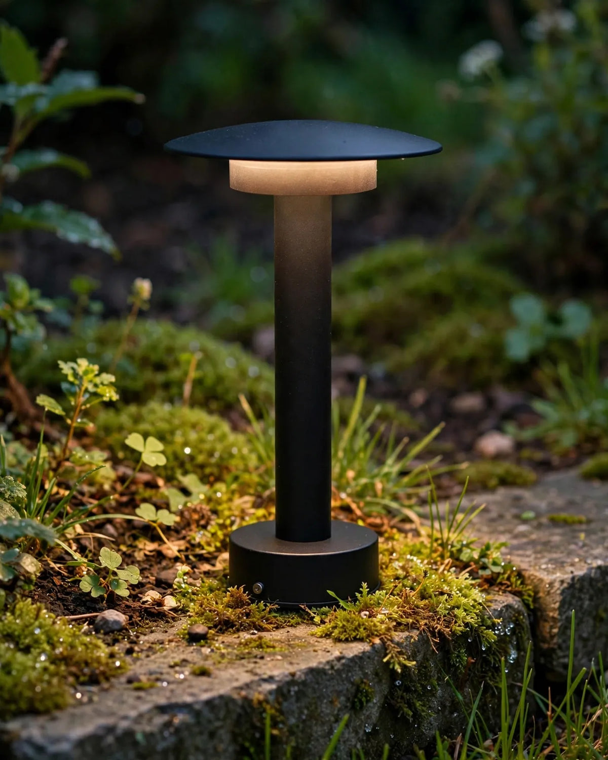 (TLD) UFO PATH - Modern Low Height Flat Top Garden Bollard Light (Waterproof) -12 WT
