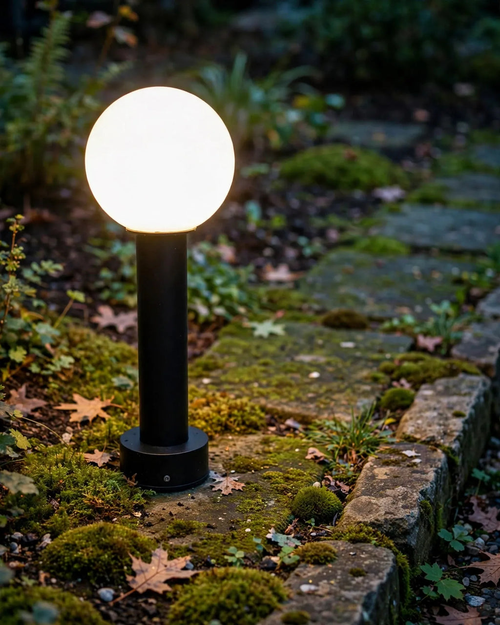 (TLD) GLOBE PATH - Modern Ball Top Outdoor Garden Pathway Light ( Waterproof )