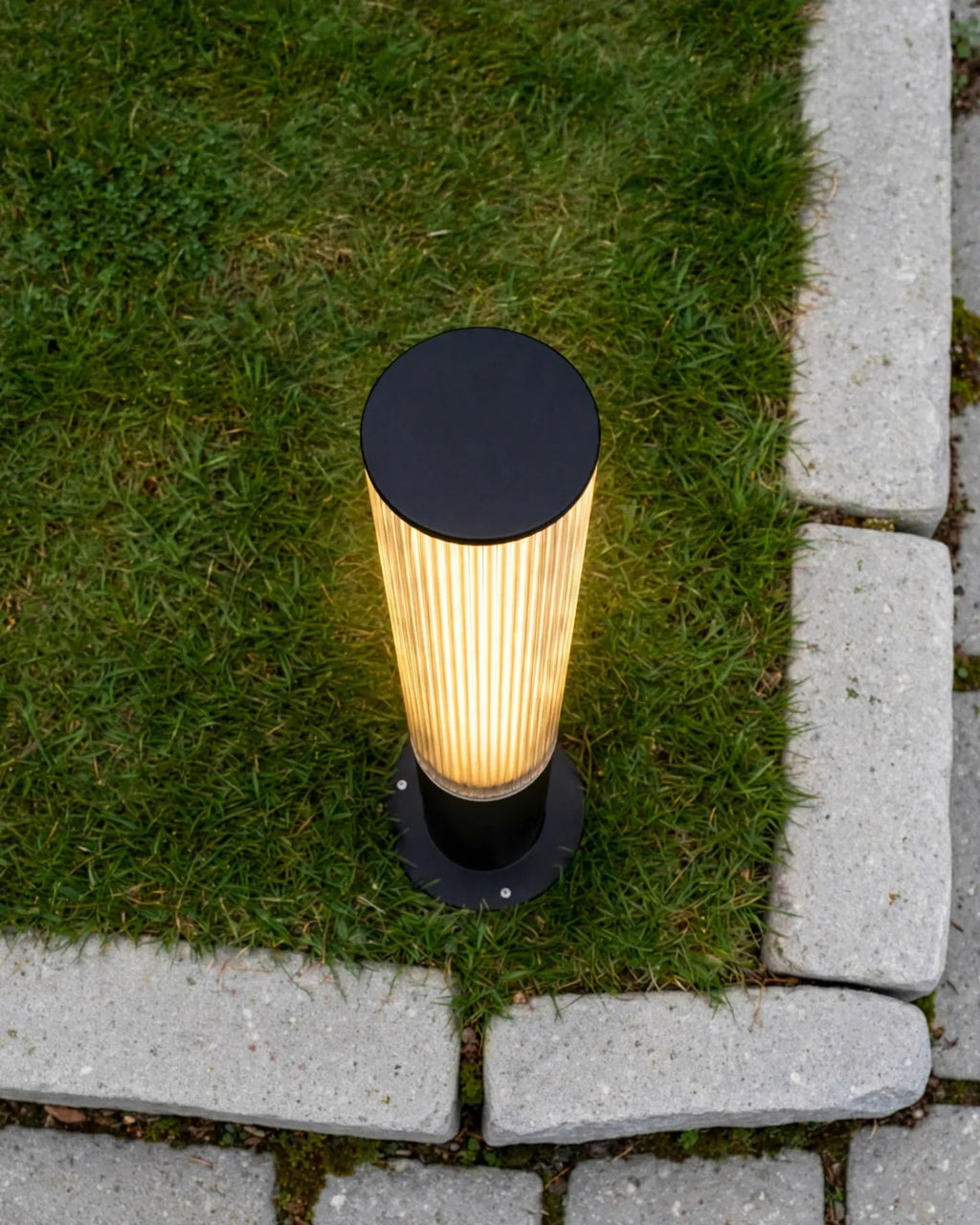 (TLD) CRYSTAL TUBE - Frosted Acrylic Outdoor Garden Pathway Light -9 WT