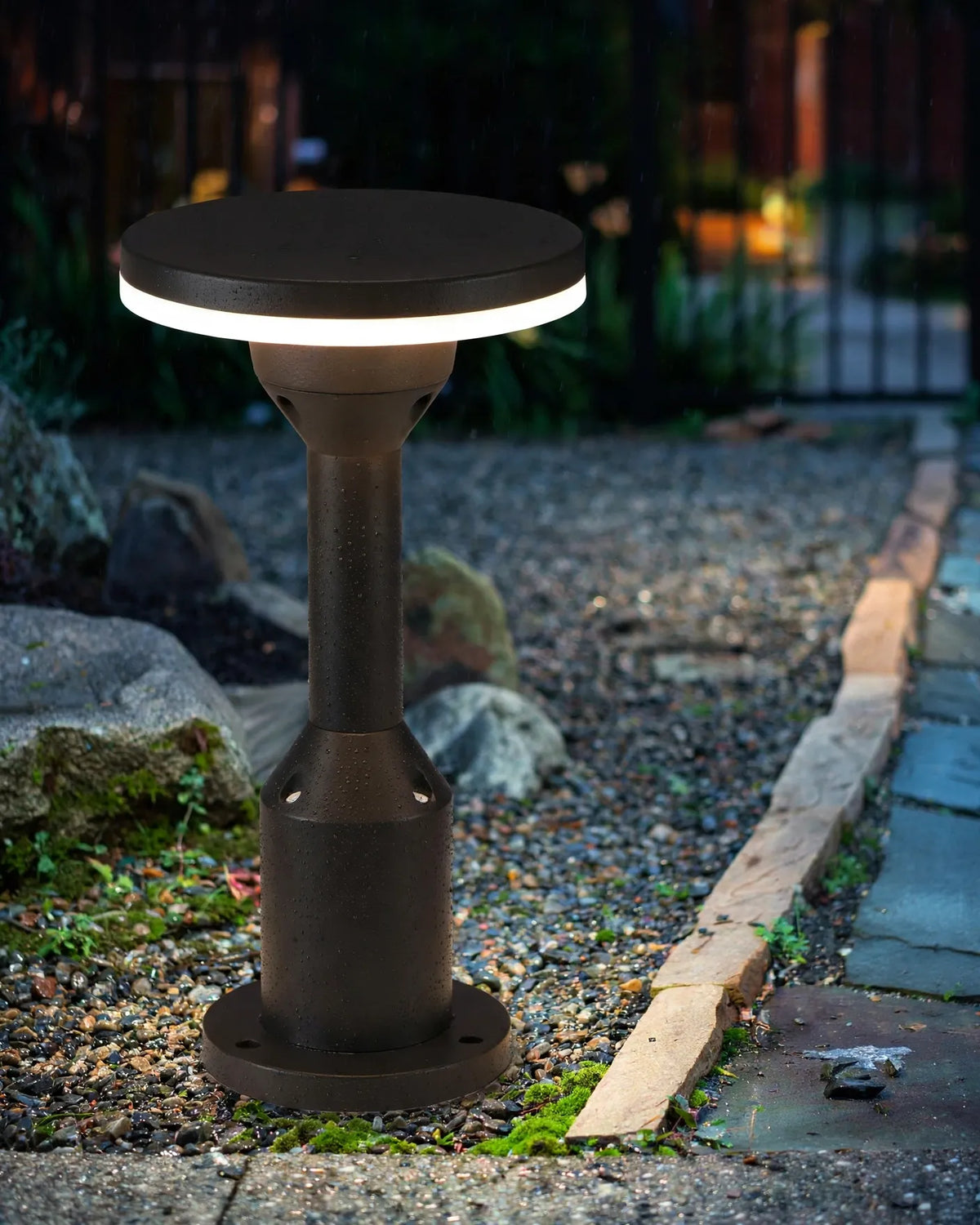 (TLD) Flat Top Outdoor Lawn Light -12 WT
